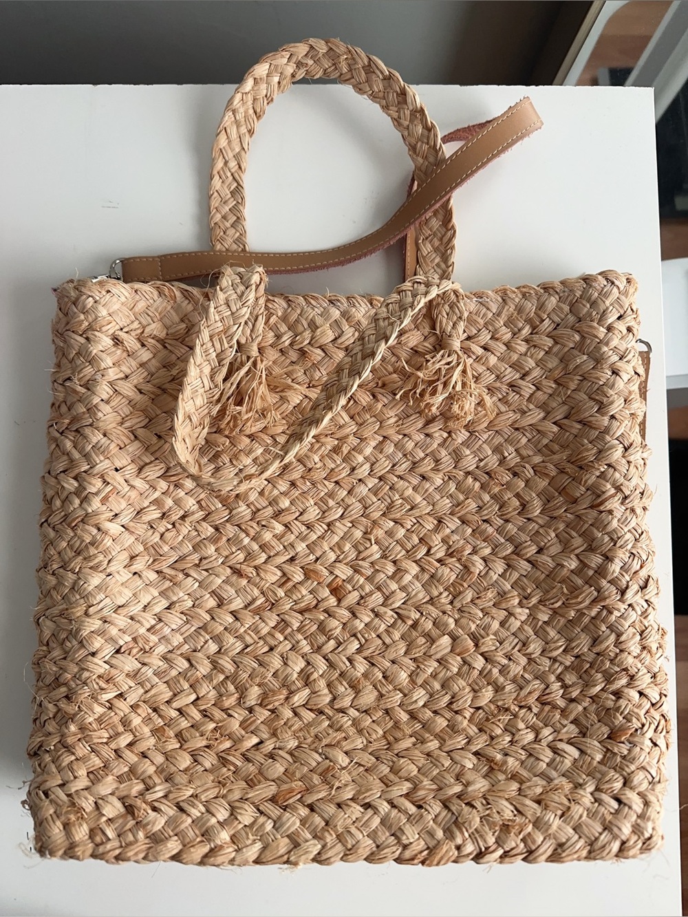NWT Hat Attack Straw Tote Bag MEL Tassles Lined Small Leather Crossbody Raffia
